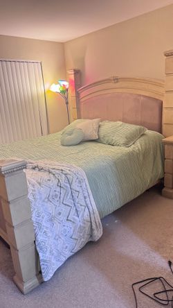 Cal king bed set