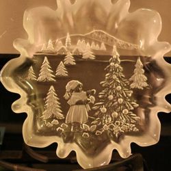 Vintage, Clear, Frosted, Christmas Story, Ruffled, Bon Bon, Glass Candy Dish Winter Holiday.
