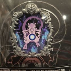 Mewtwo Pokémon Monthly Pins: Legendary Pin (1 of 12) Pokemon Center Exclusive