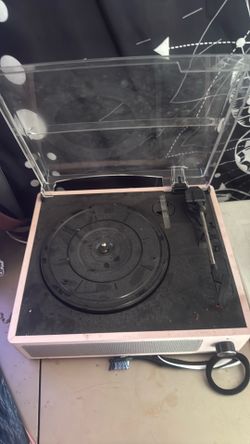 Vinyl player