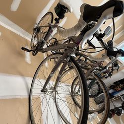 Specialized Dolce Triple Woman’s Bike 48 Cm