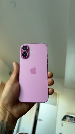 iPhone 16 unlocked