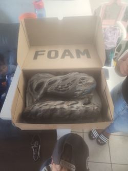 Foam Runners SIZE 11