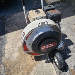 Leaf Blower