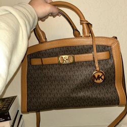 Michael Kors Scarlett Crossbody Bag
