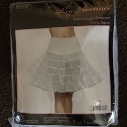 Leg Avenue Knee Length Petticoat Halloween Costumes 