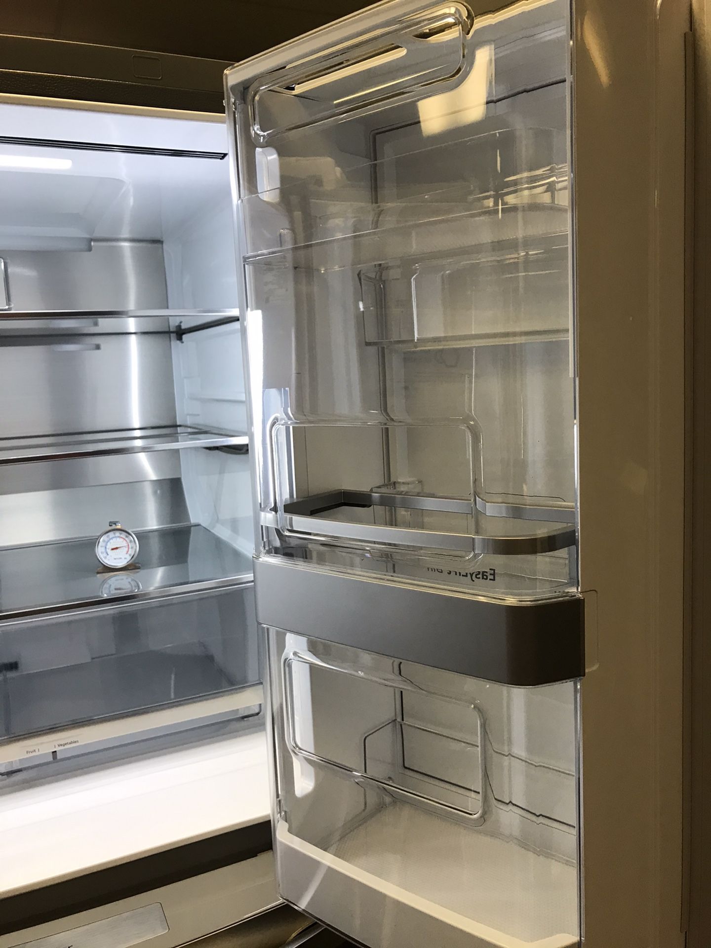 LG FRENCH DOOR STAINLESS STEEL REFRIGERATOR DOOR IN DOOR BRAND NEW OPEN BOX