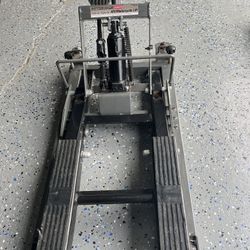 HF Motorcycle Jack
