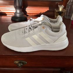 Adidas Womens Size 9.5