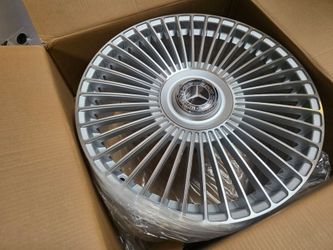 22" New Staggerd FLOATING Caps Wheels & New Tires For MERCEDES BENZ EQS