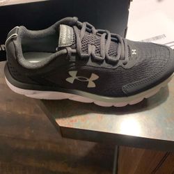 Brand New Size 7  Women’s Under Armour Sneakers 