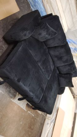 BRAND NEW REVERSIBLE SECTIONAL SLEEPER SOFA 