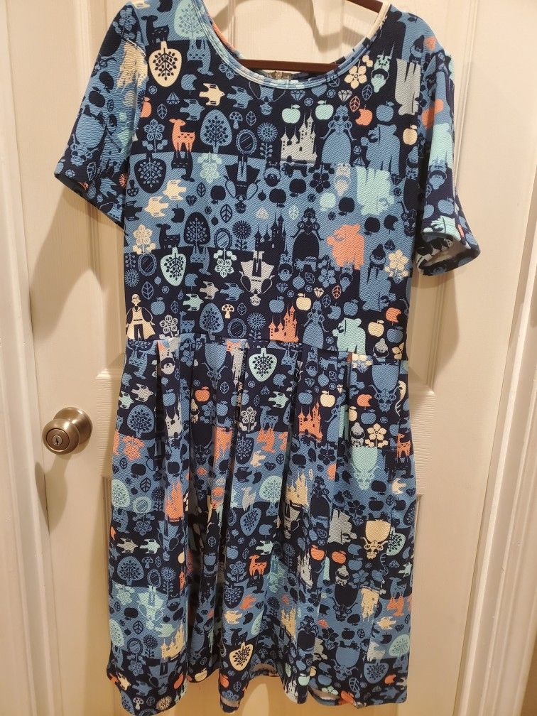 Snow White LuLaRoe 2XL