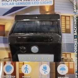 NEW Motion Activated Solar Sensor LED Light  -  Must go please!!