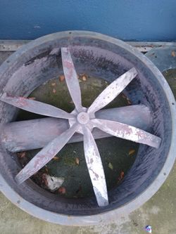 Spray booth fan