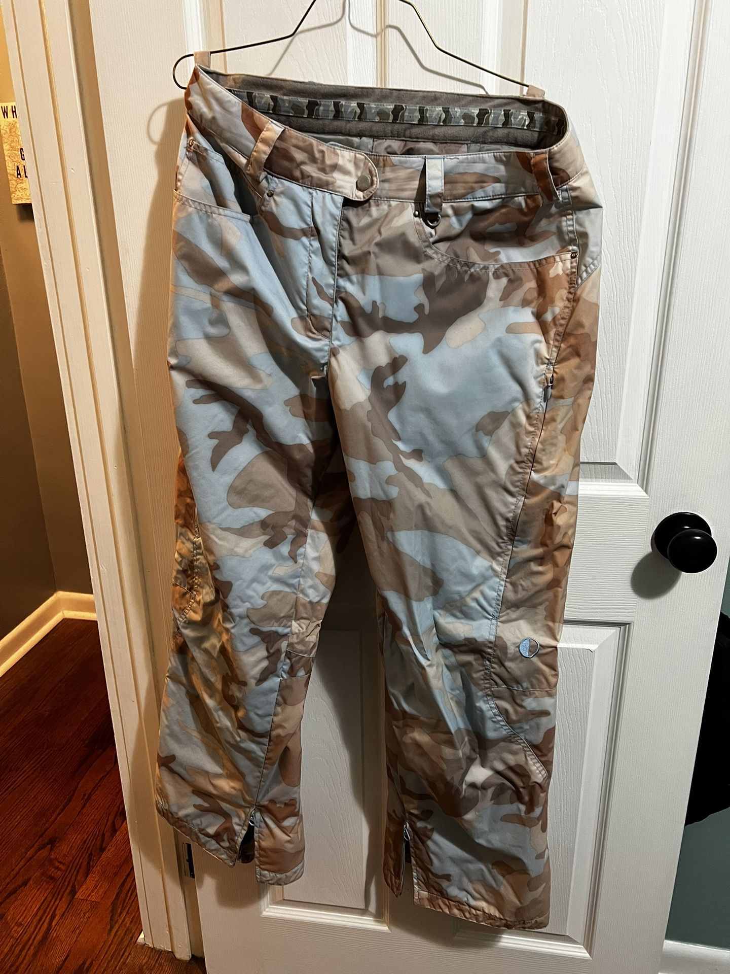 Black Dot Women’s L Snowboard Pants