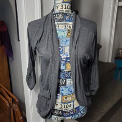 GRAY 3/4 ADJ. SLEEVE CARDIGAN WITH POCKETS!