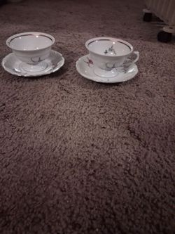Set of two tea cups