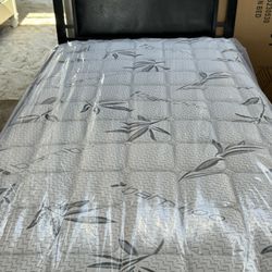 Twin Full Bed With Mattress 