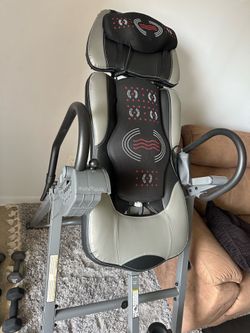 Innova ITM6000 Deluxe Inversion Table w/ Heat & Massage Pad – Like New