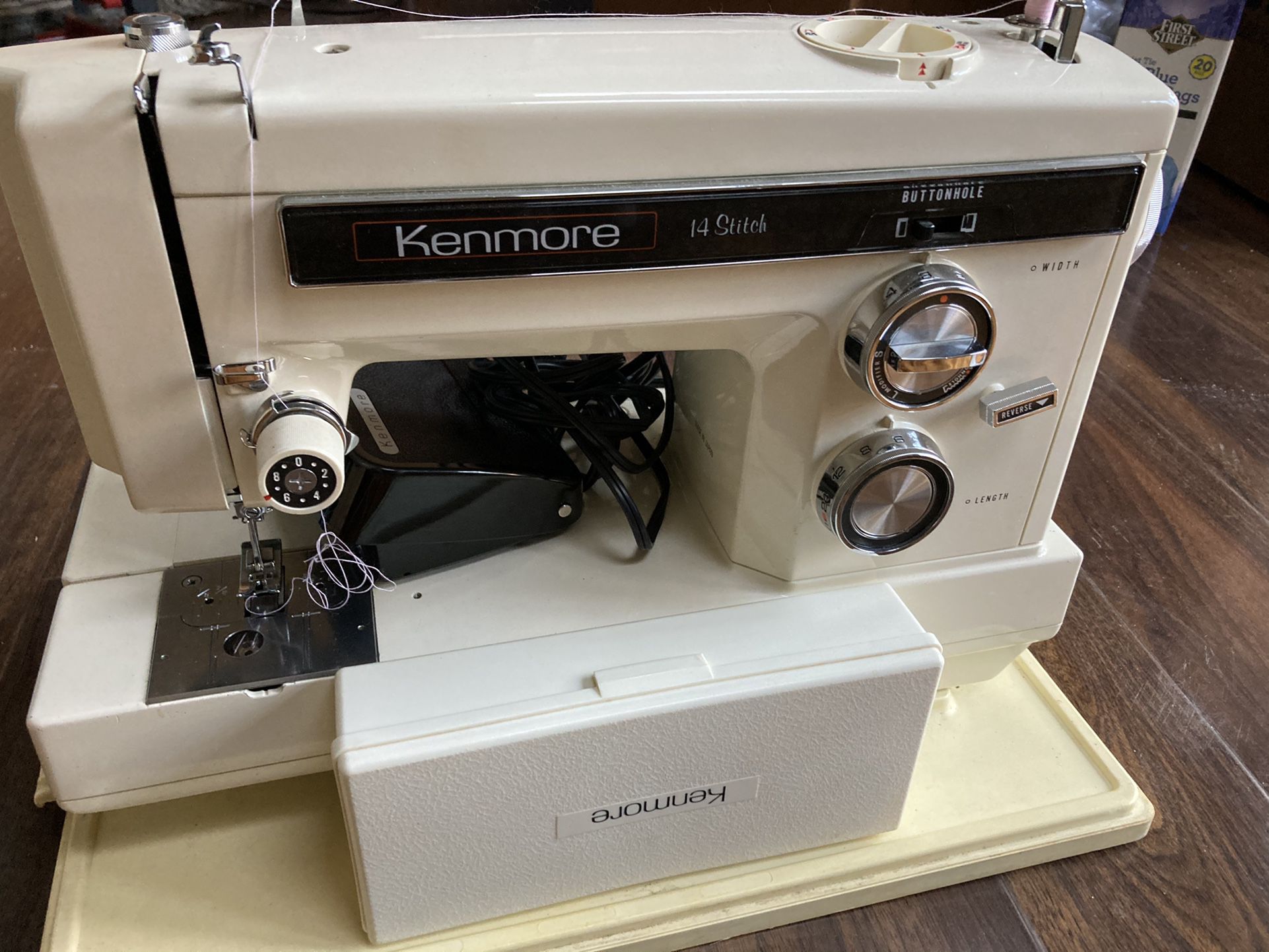 Kenmore 14 Stitch Sewing Machine
