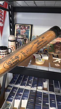 Signed Jeff Bagwell Bat - Louisville slugger w/case & cert & plaque & RC