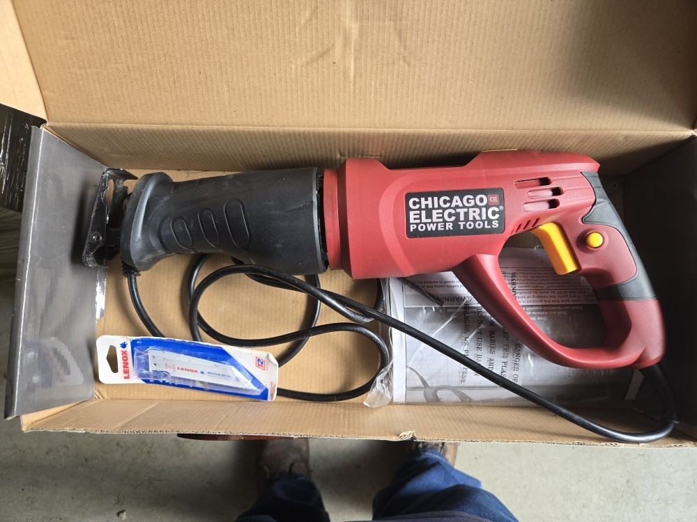 Chicago Electric Power Tools Sawzall