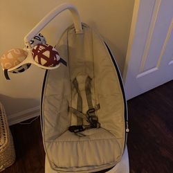 4moms MamaRoo Multi-Motion Baby Swing, Bluetooth Enabled with 5 Unique Motions, Grey