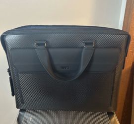 Brand new - Tumi Gibson Ashton Slim Briefcase Carbon CFX w/All Accessories