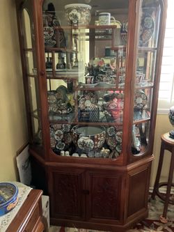 Rosewood Curio Set