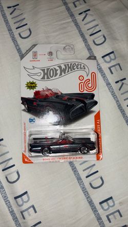 Hot wheels ID tv series batmobile chase