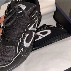Black Dior B30