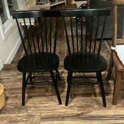 2 Dining Chairs 
