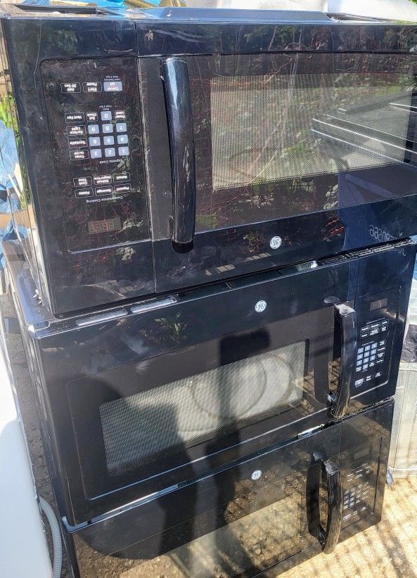 3 Used Stovetop Microwaves (Black)