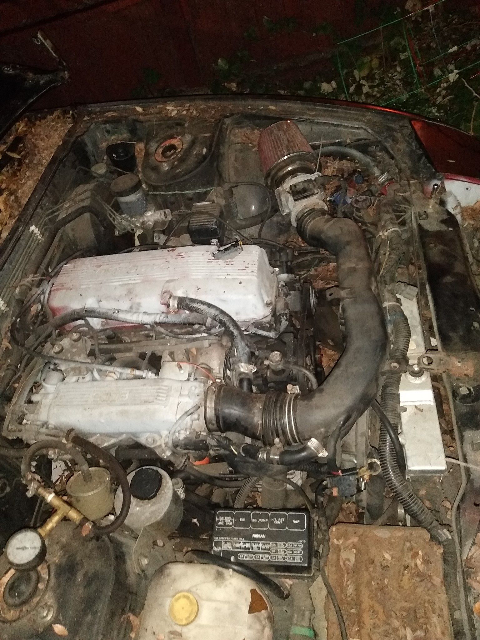 A Nissan 240Z manual transmission straight body just needs a battery and gas make me an offer