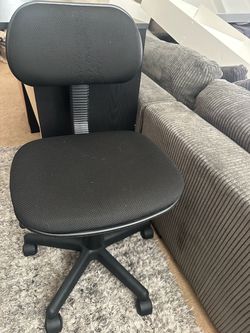 Black Desk Chair