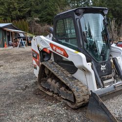 2021 Bobcat T62 Skid Steer Loader With 4 Buckets