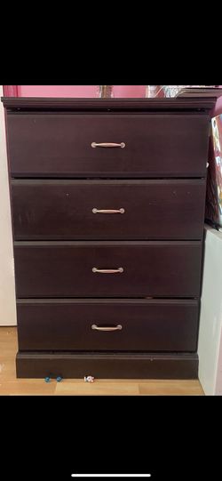 Dresser Drawer With 4 Draws 
