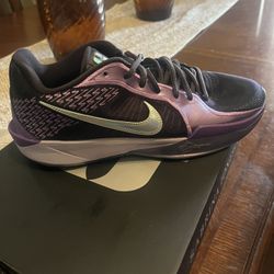 Nike sabrina 2 court vision