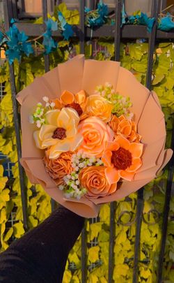8 Count Eternal Mixed Bouquet