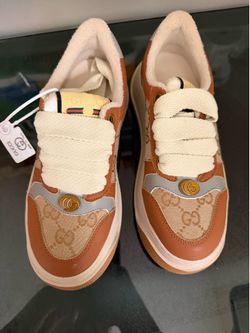 Beautiful shoes size 6 women