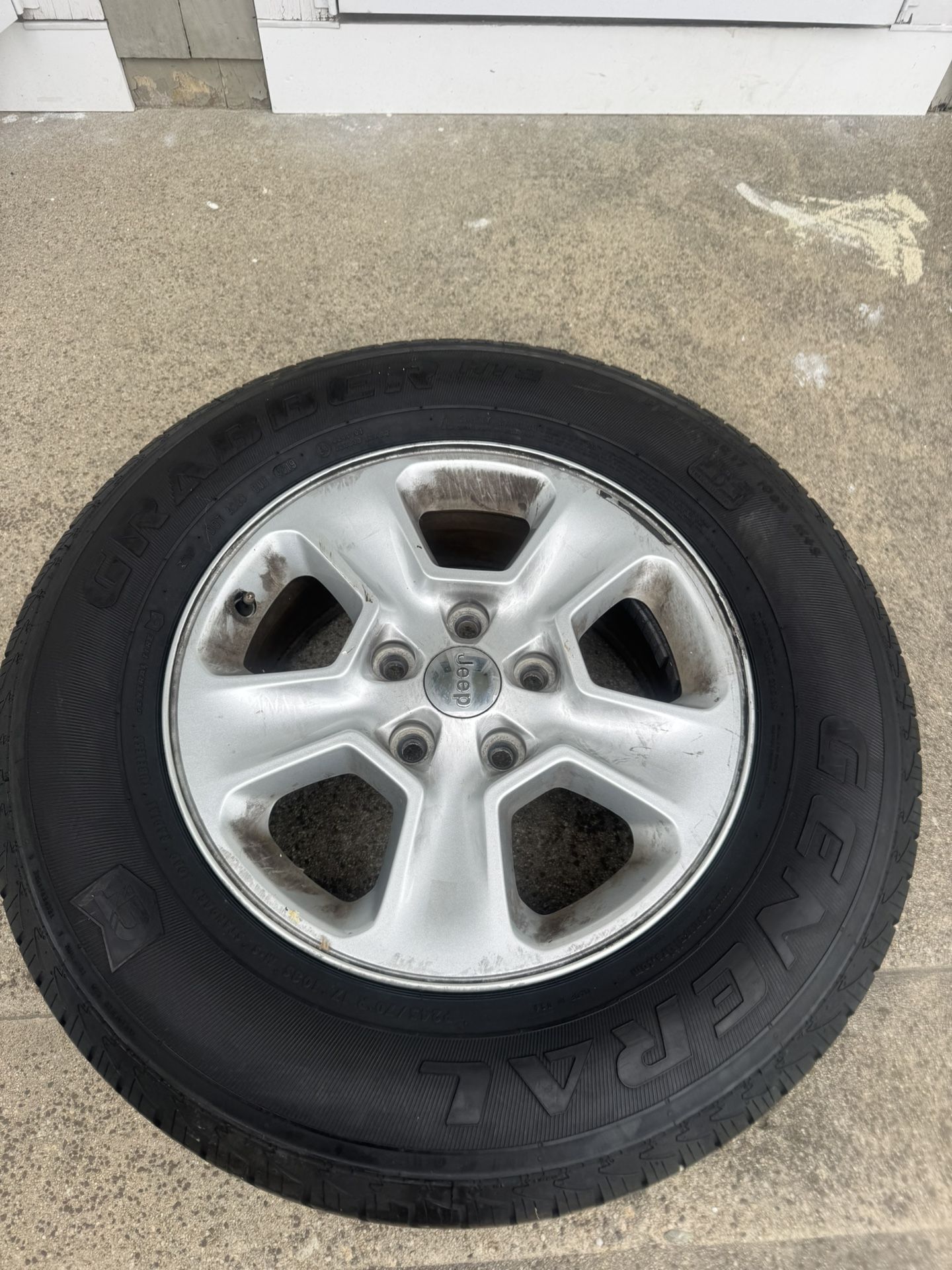 Tire 