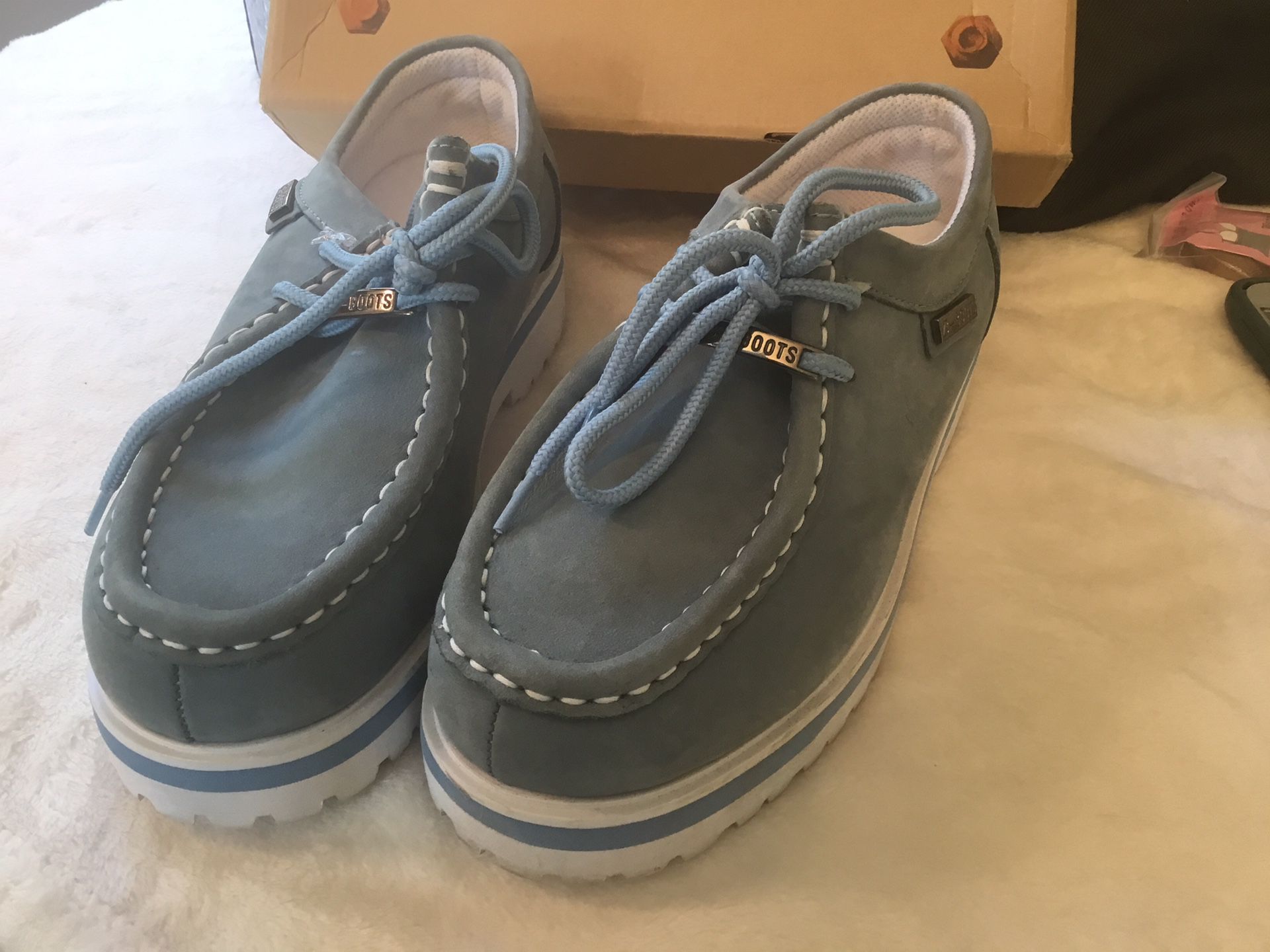 Boy shoes size 5 in brand new condition