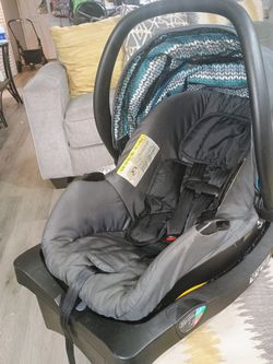 Evenflo Infant Car Seat