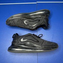 AIR MAX 720 BLACK Sz 11 USED/NO BOX