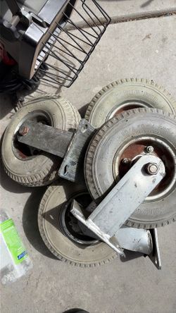 4  wheels small