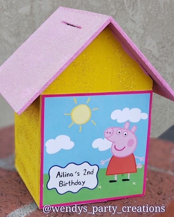 Piggy Bank/Center Piece