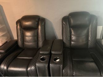 2 recliner couches