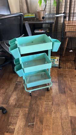 Rolling utility cart