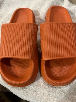 Men's Slides size 8